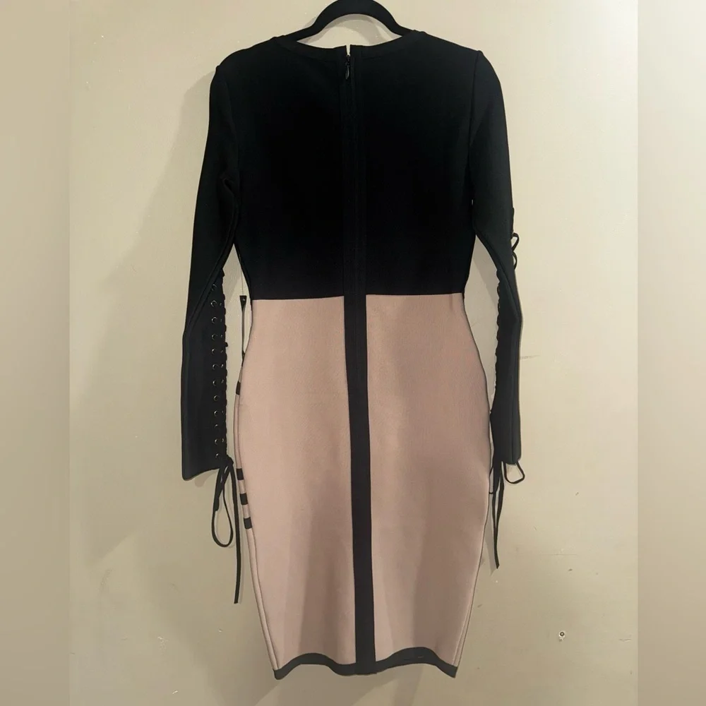 VENUS Bondage Long Sleeve Dress with Lace. sleeves NEW - Picture 4 of 6